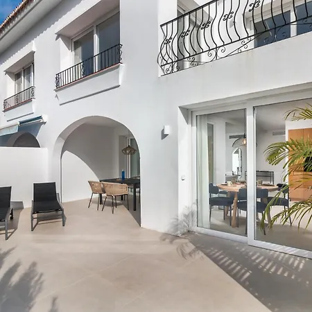 Semi-detached With Sea Views Holiday home Malaga